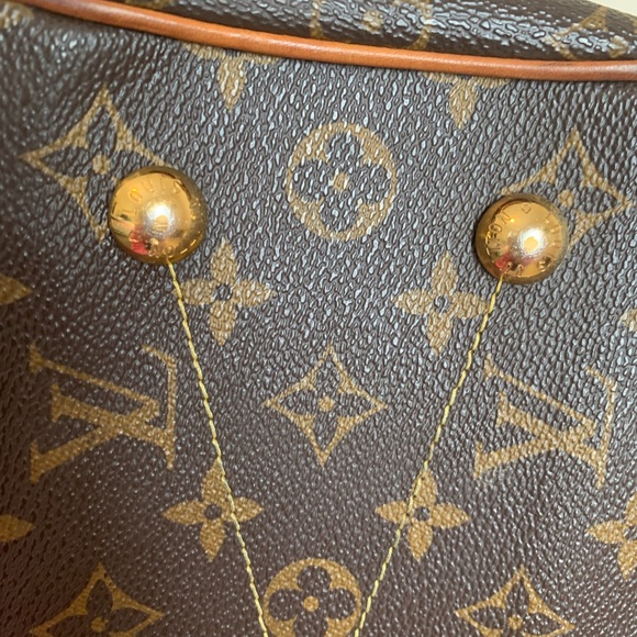 Louis Vuitton - Picture 16 of 16